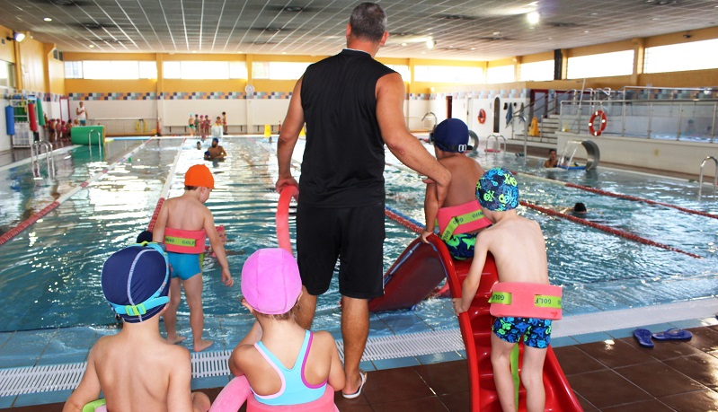 Este ano participan na escola infantil de natacin 652 nenos e nenas